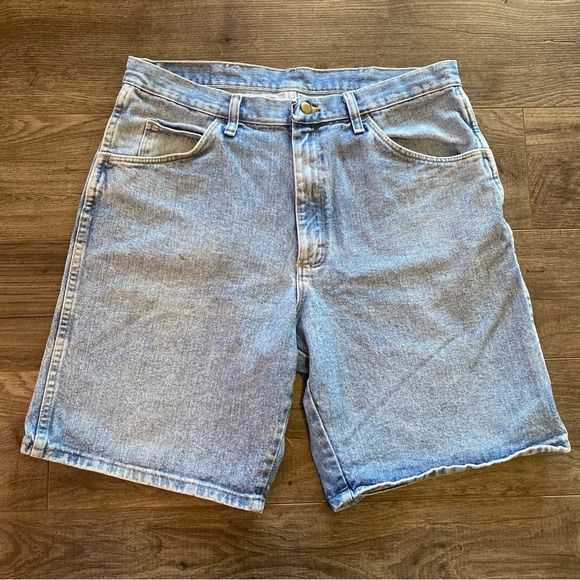 Vintage Wrangler Denim Shorts 100% Cotton mom style shorts - Picture 1 of 10
